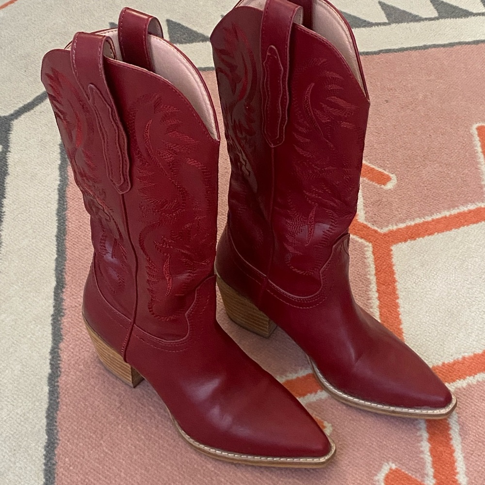 Red Embroidered Western Cowboy Boot